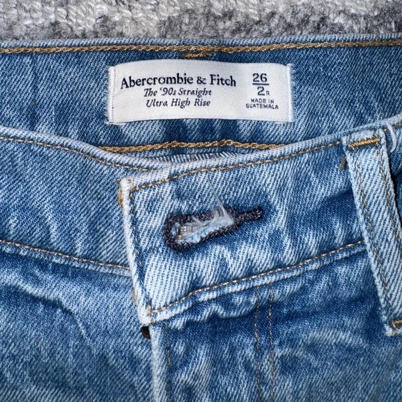 Abercrombie 90s Straight Ultra High Rise Jeans - Picture 3 of 5